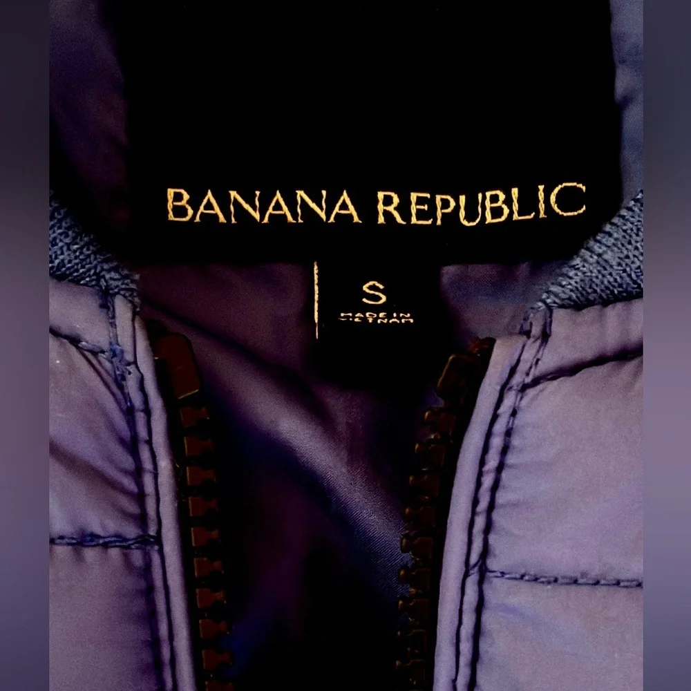 Banana Republic Lightweight Puffer Vest in Volt Blue Men’s Size Small - Picture 4 of 9